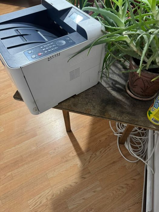 Продам б/у МФУ Xerox Phaser