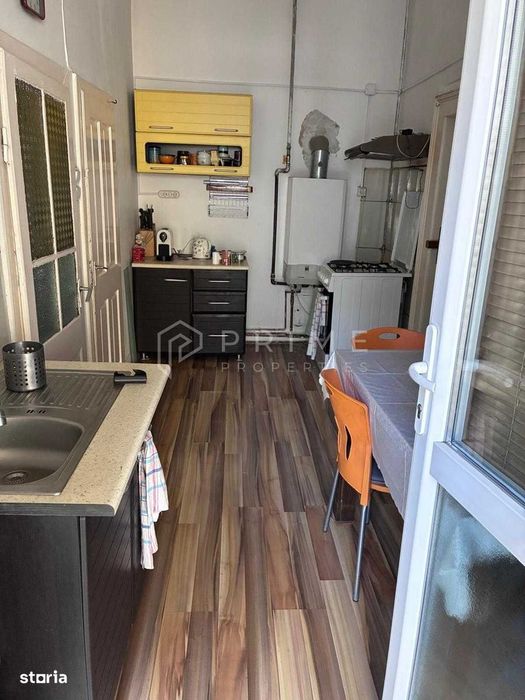 Apartament 3 camere, 80 mp, Ultracentral – Etaj 1, Tavan Înalt (3,9 m)