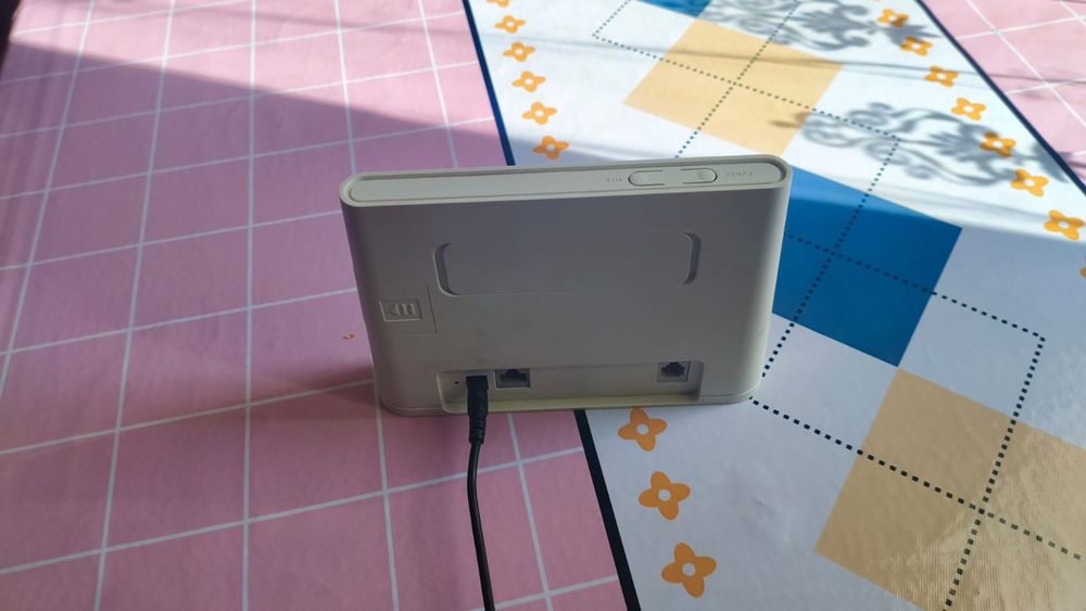 Продам вайфай роутер 4G