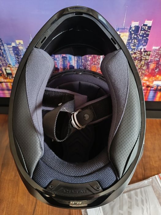 Мото шлем от бренда HJC i 10