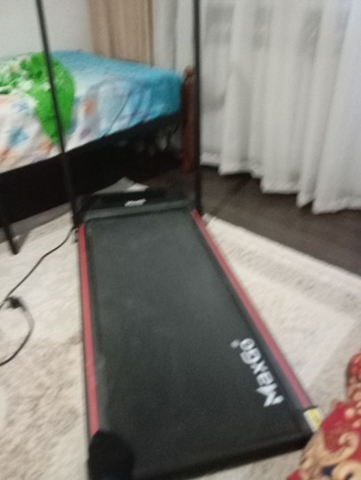 Продам беговую дорожку