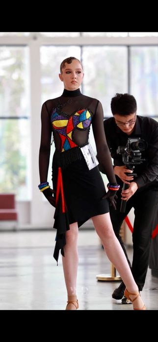 Продам платье латина