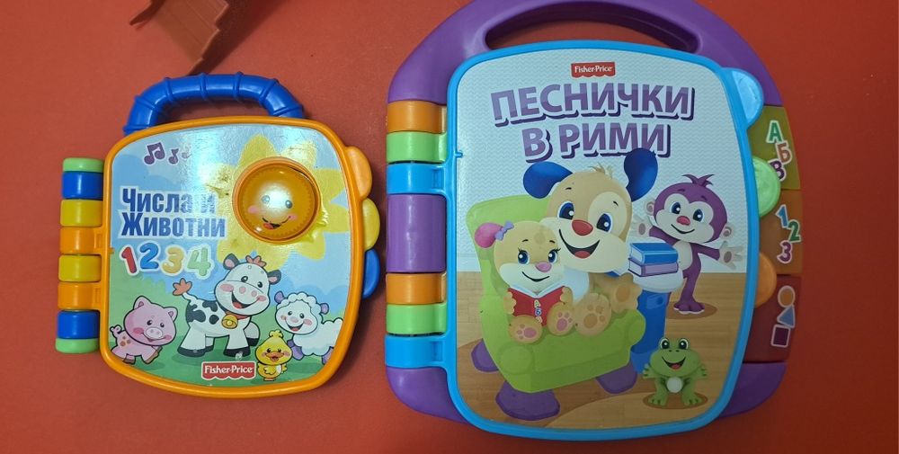 Музикална книжка Fisher price 2 бр.