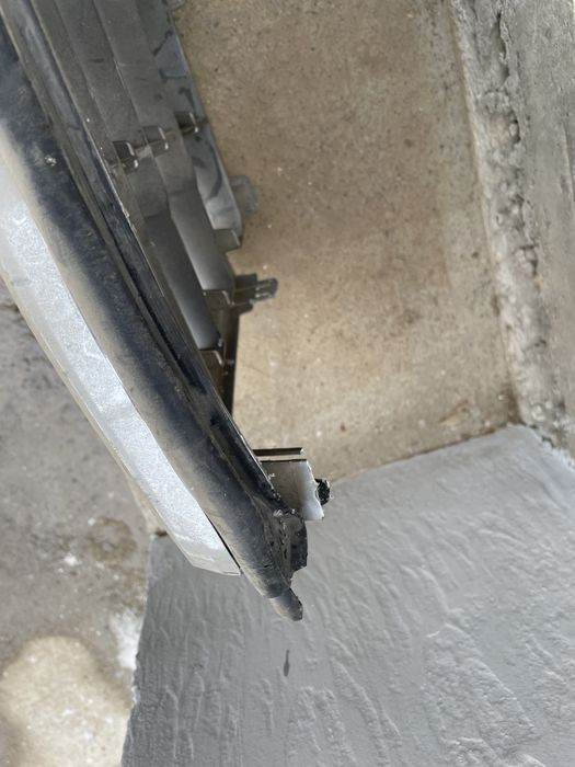 Решетка радиатора Land Cruiser 200