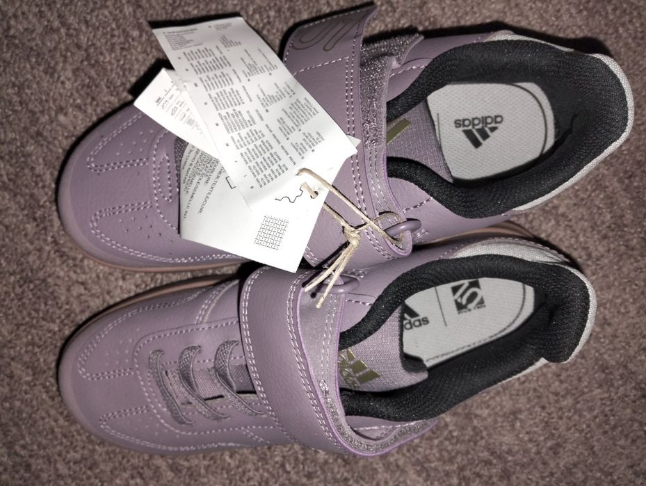 Adidas five ten sleuth