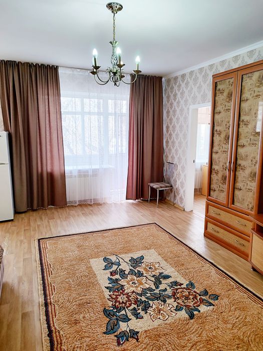 Сдается 2 ком центр ДК .