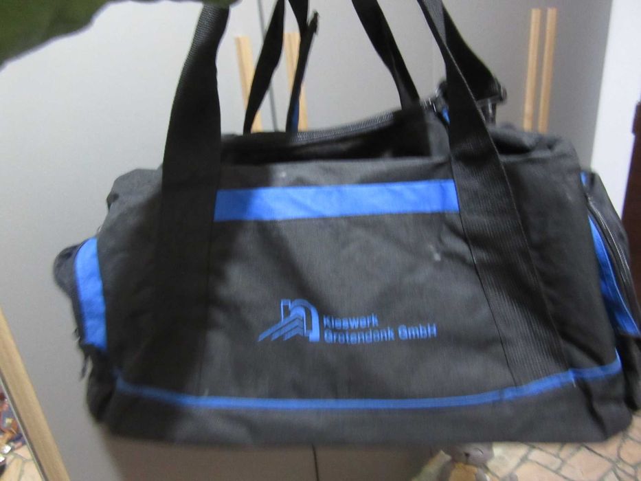 чанти сакове ретро куфари