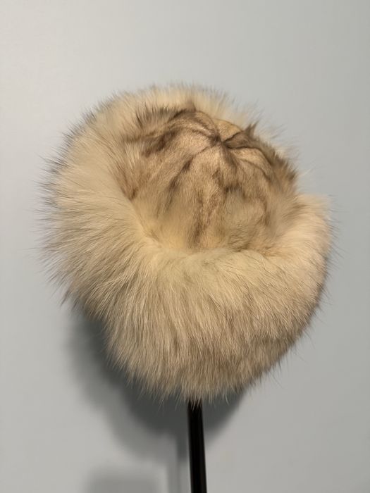 Haina de blana naturala Vizon ( Nurca ) cu guler si maneci Vulpe