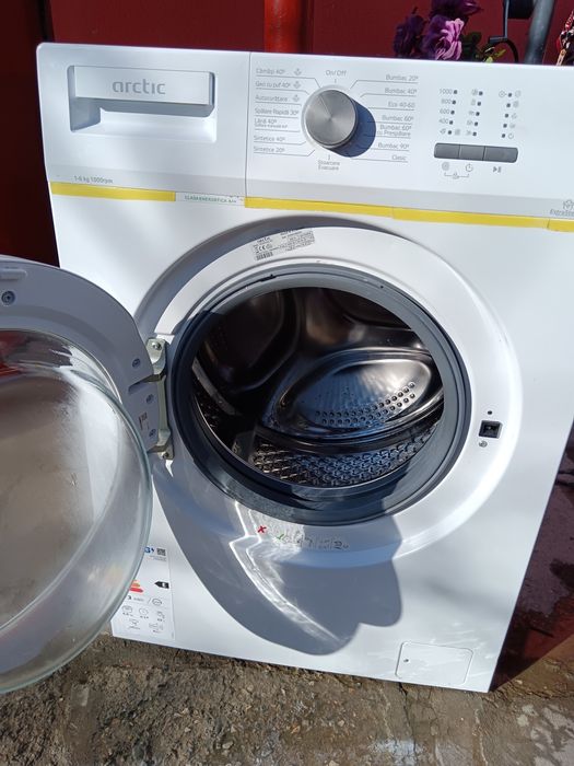 Mașină de spălat rufe Arctic 6kg Ultra slim