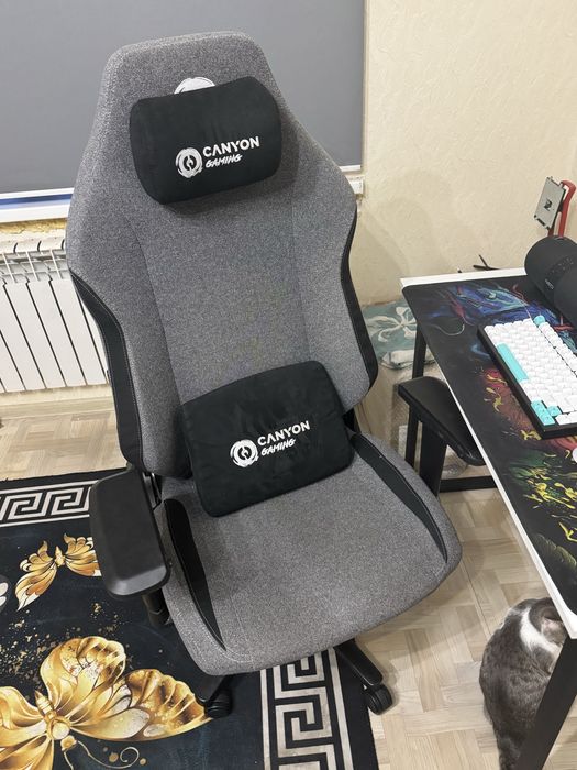 Продам кресло геймерское