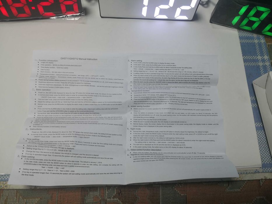 Ceas digital de birou cu oglinda diferite culori