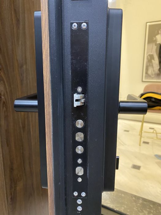 Установка электронных смарт замков!!!