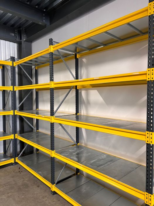 Rafturi metalice cu polite zincate