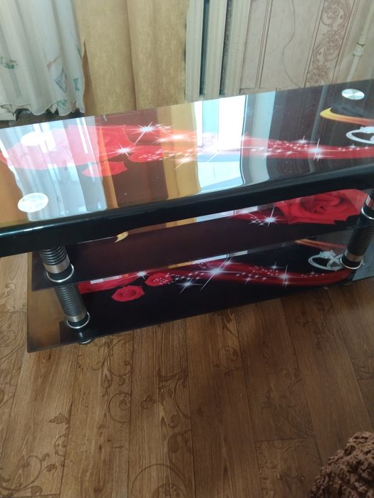 Тумба под тв. Цена 25000