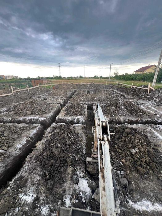 Lucrari miniexcavator,bobcat,sapaturi,fundatii,fose,garduri,piscine