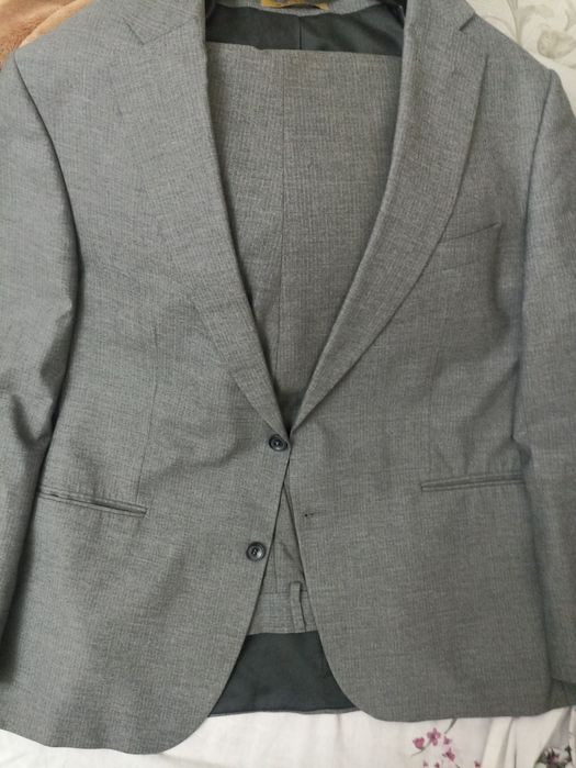 Kostyum shim erkaklarniki