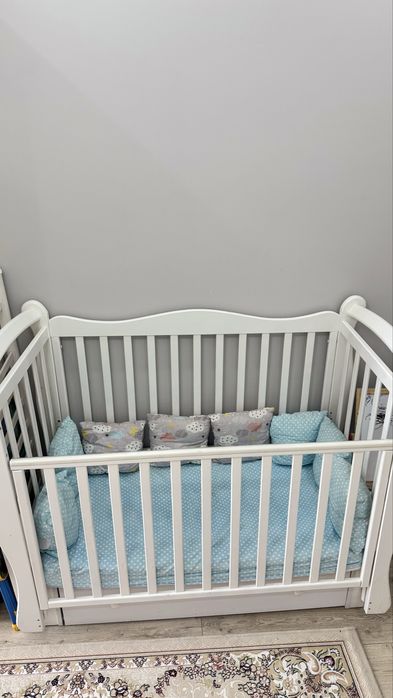 Детская кроватка