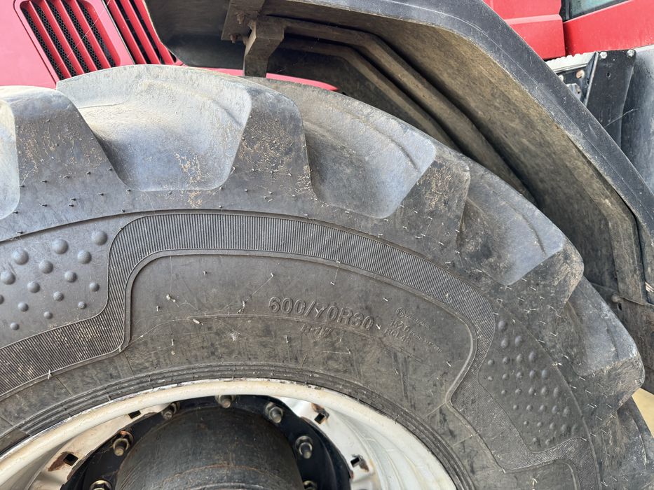Tractor Case IH Magnum 335