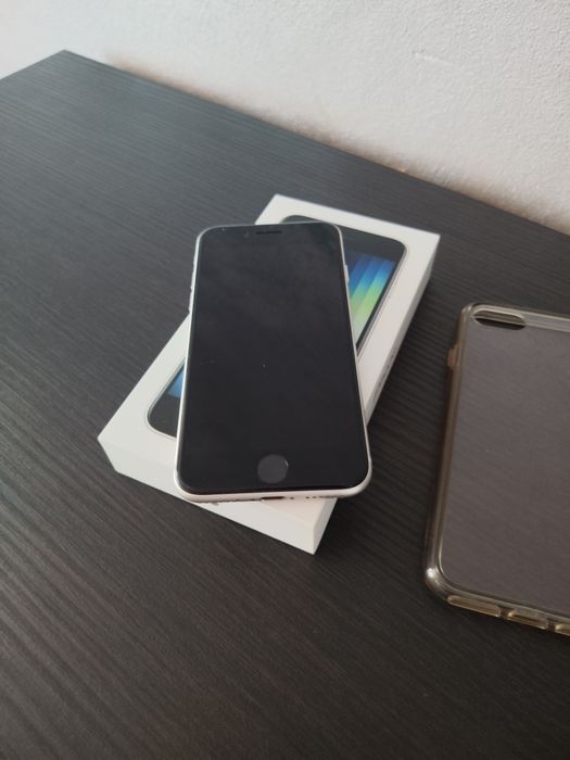 iPhone SE 3 impecabil