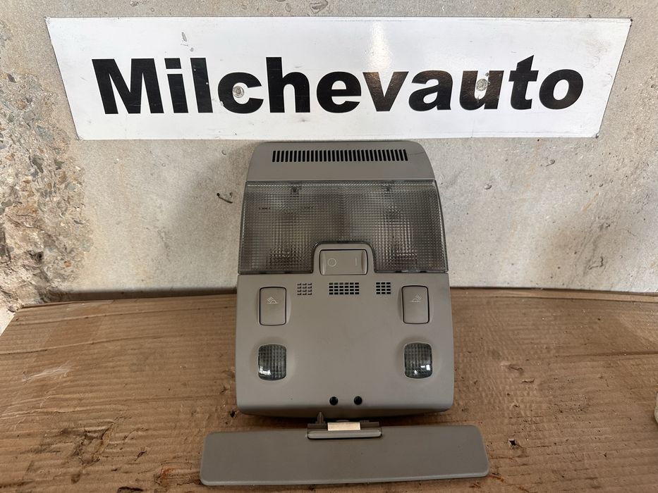 Плафон от ауди а4 б6 б7 / audi a4 b6 b7