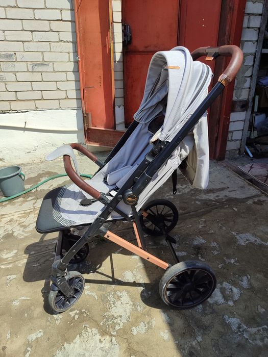 Продам коляску зима лето