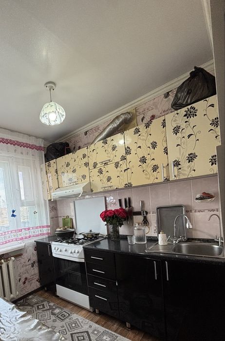 Продам 2ком кв 6,5 тг 4-87,