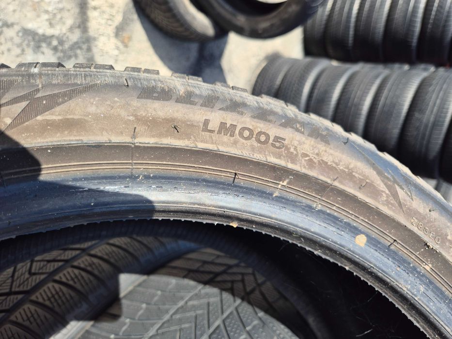 2 Anvelope de IARNA - 255/40/21 102V - Bridgestone Blizzak LM005 - Stare F BUNA - DOT 2022 !