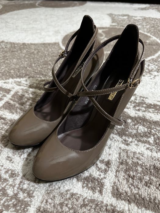 Кожаные туфли- Basconi