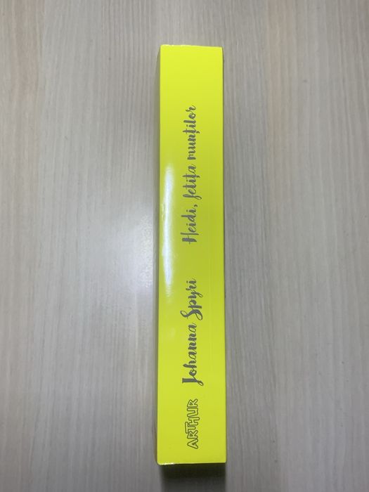 "Heidi, fetita muntilor" Carte