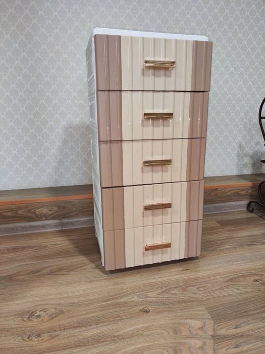 Пластиковый комод прочный