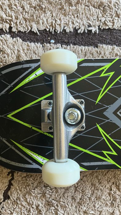 Skateboard Monster Energy NEW (used one time)