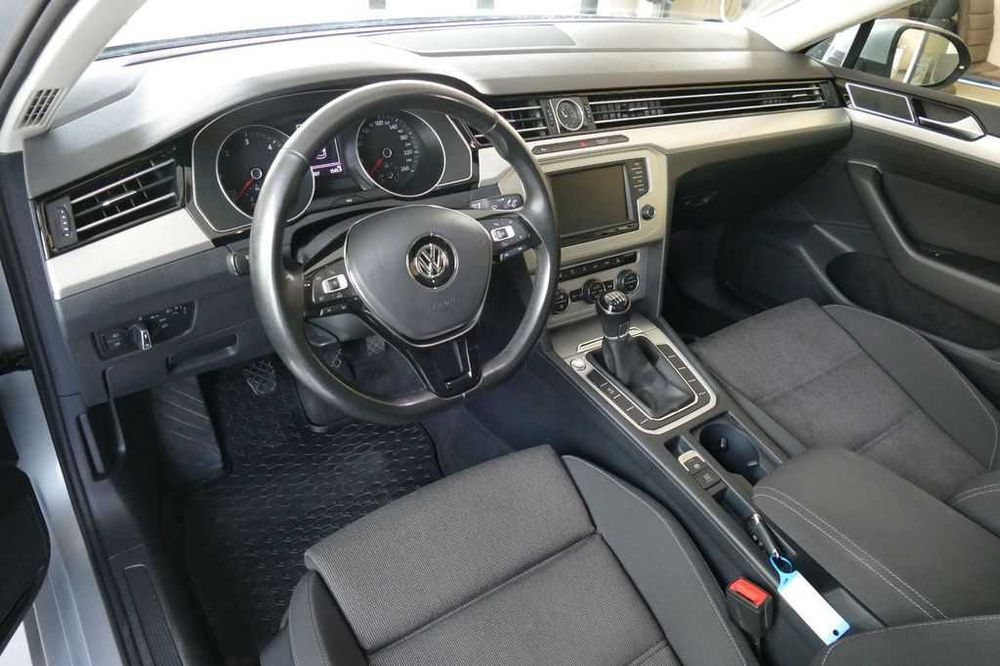 Ieftin - Rent a Car - Masini de Inchiriat - Inchirieri auto Bucuresti