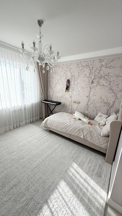 Продам 4-х комнатную квартиру