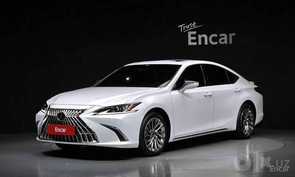 Lexus ES300h Японская роскошь