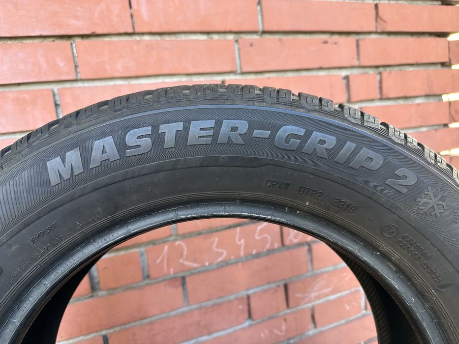 Продавам 4бр. Зимни гуми 205/60/16 Semperit / Семперит
