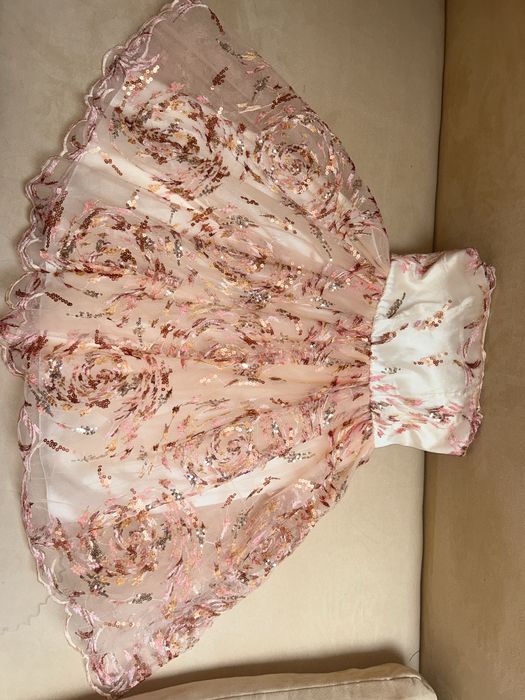 Rochie facută la comandă