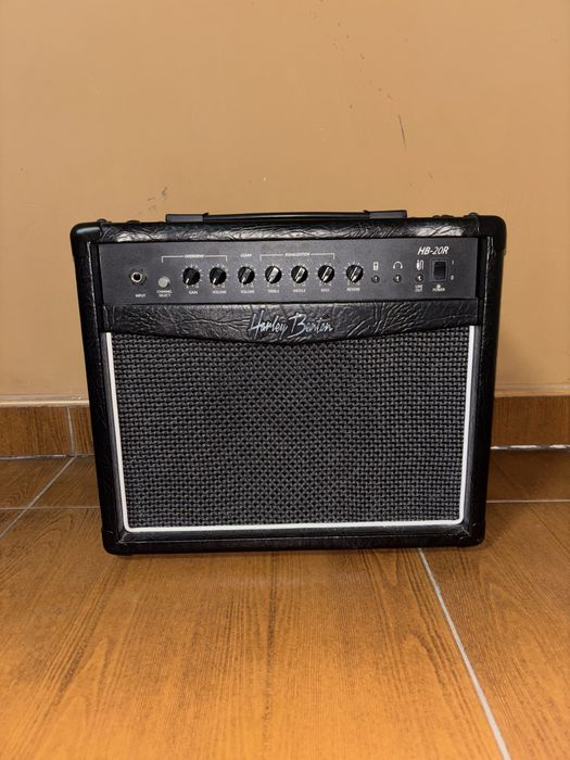 Усилвател за китара - Harley Benton HB-20R