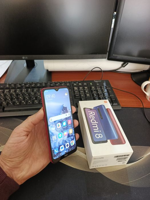 Redmi 8 64gb(2022) iwlawi zur aybi yuq tozza telefon