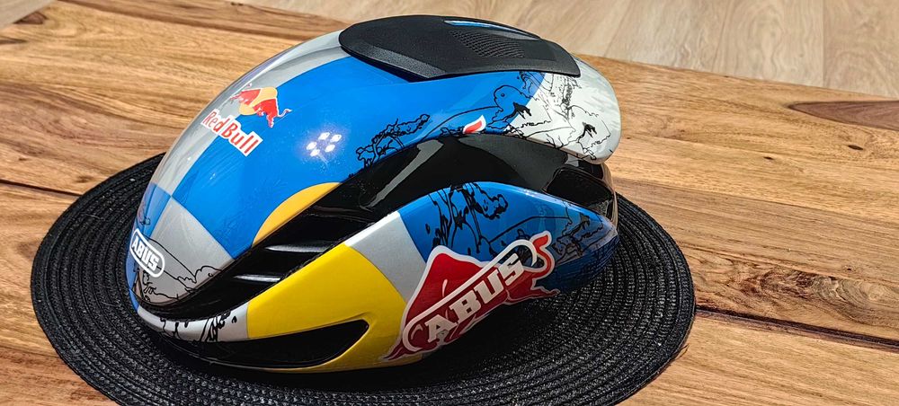 Gamecharger 2.0 helmet Redbull Moviestar casca ciclism