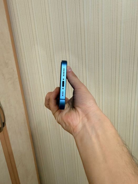 Продам айфон 13 в отличном состоянии