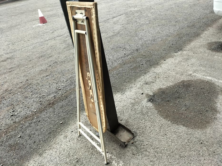 Продается гладильная доска.