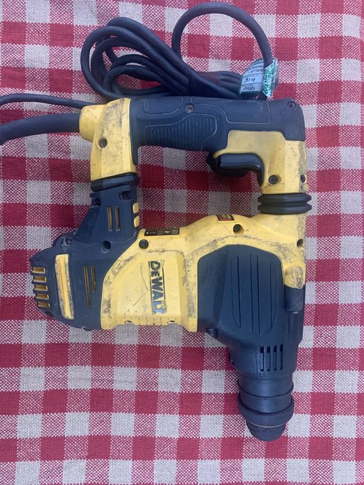DeWALT D25333/перфоратор