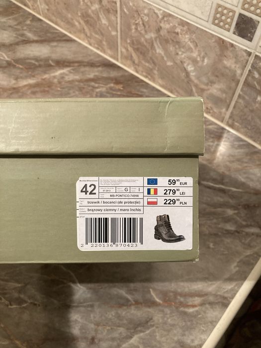Ghete din piele Lasocki marimea 42-43