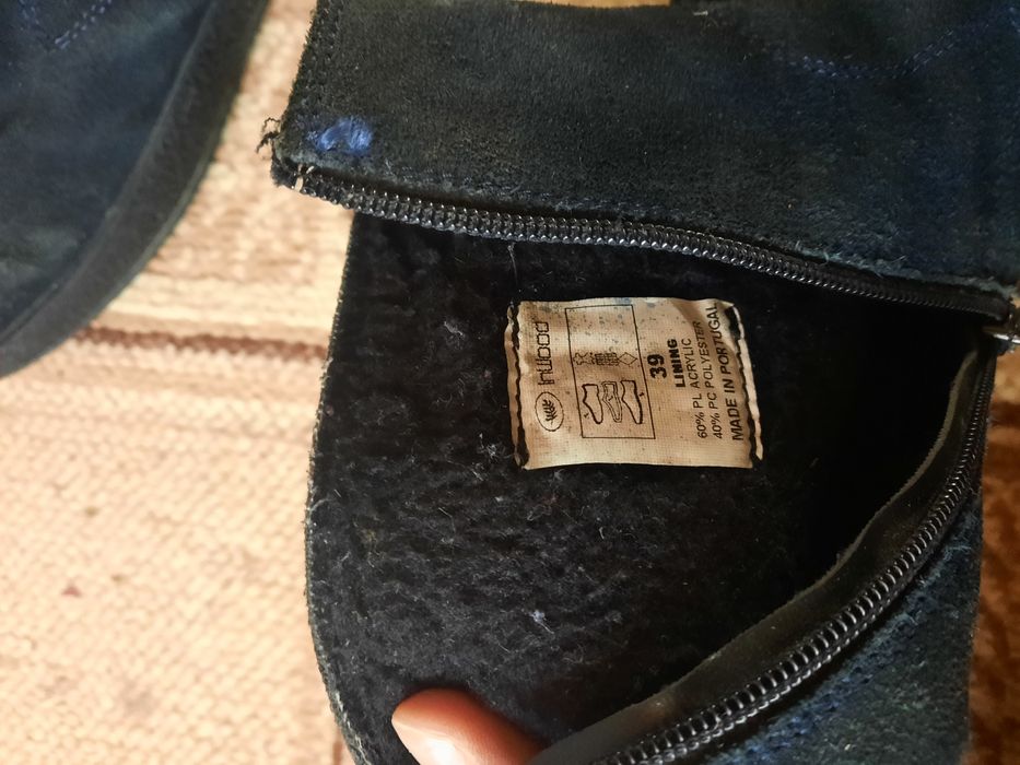 Продам угги и осенние ботинки