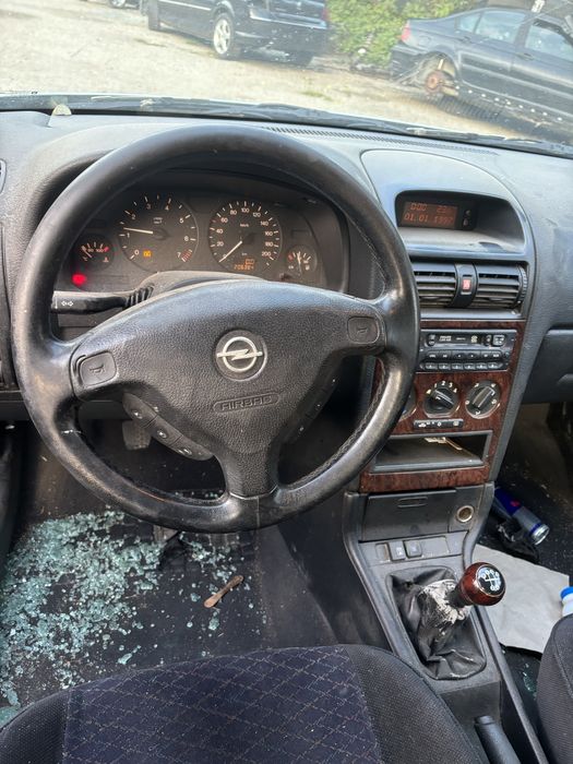 Опел астра 1.6 1.7 дизел бензин. 4ри бров На части.