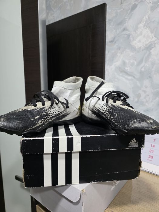 Бутсы Адидас оригинал