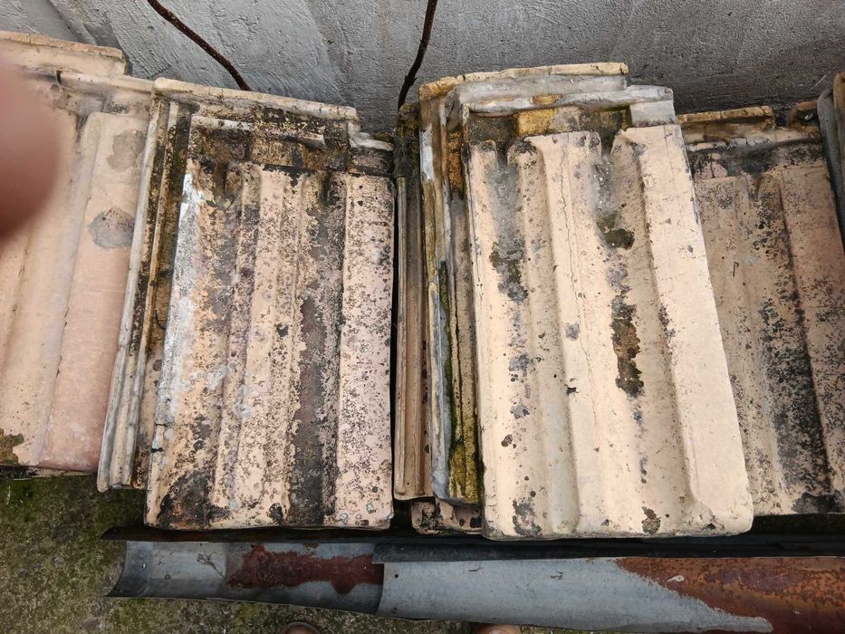 Керемиди запазени