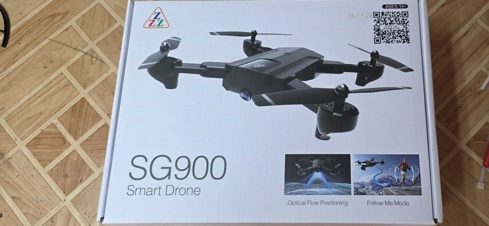 Продавам Дрон с Камера SG900 HD и 22 Минути Полет