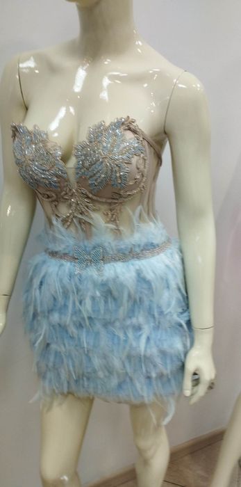 Къса Рокля с пера