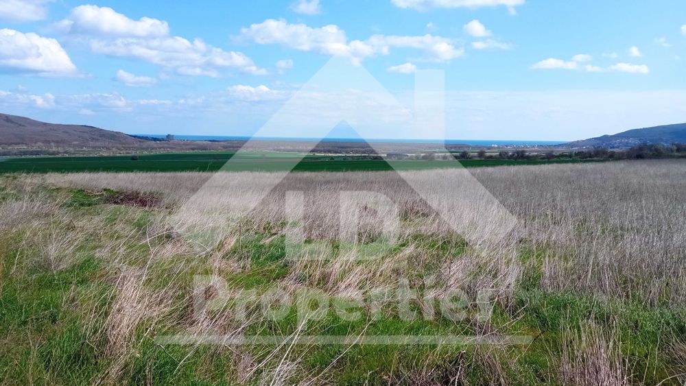 Продава се Парцел в с. Рогачево, Област Добрич - 5376 кв.м за 15 €/кв.м - Снимка #1